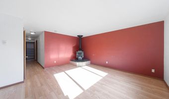 1135 1ST St NE, Bandon, OR 97411