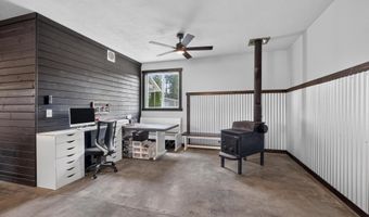 16 Hadley Ln, Blanchard, ID 83804
