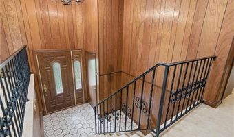 6 Bruce Dr, North Smithfield, RI 02896
