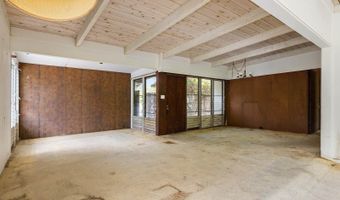 1104 Mokapu Blvd, Kailua, HI 96734