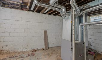 317 Black St, Akron, OH 44306
