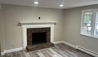 49 Burnham St, Barnstable, MA 02630