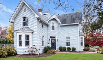 18 Middletown Ave, Atlantic Highlands, NJ 07716