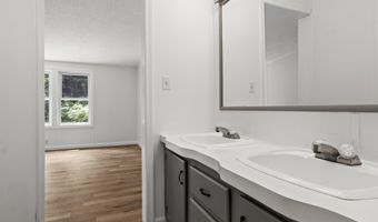 63 CHERRY Rd, Airville, PA 17302