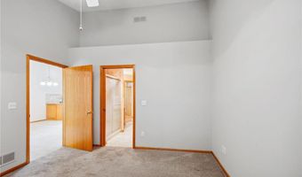 14208 Heritage Ln, Apple Valley, MN 55124