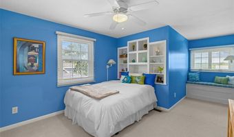 647 Waterford Ridge Dr, Ballwin, MO 63021