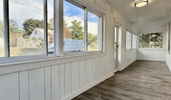 29 Fordway St, Derry, NH 03038
