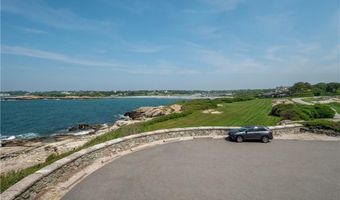 57 Ledge Rd 2, Newport, RI 02840