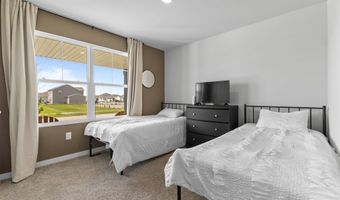 1113 NE Crossing Oaks Dr, Ankeny, IA 50021