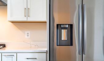 23630 WINTERDAY Dr, Ashburn, VA 20148