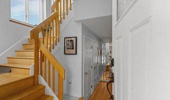 78 Valley Green Ct A, North Providence, RI 02904