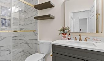 6944 ELLINGHAM Cir #A, Alexandria, VA 22315