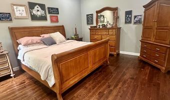 674 Cantrell Rd, Big Sandy, TN 38221