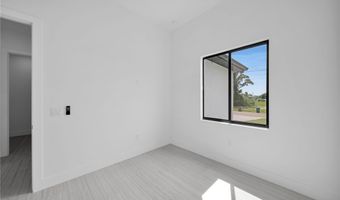 3423 NE 13th Ave, Cape Coral, FL 33909