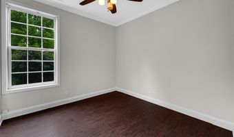 10 Millbrook Ct, Algonquin, IL 60102