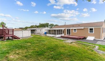 11 Red Robin Rd, Cranston, RI 02920