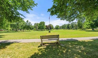 89 Parkview Ave, Bangor, ME 04401