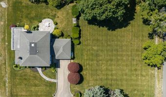 7 Jenckes Ct, Narragansett, RI 02882