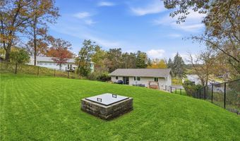 903 Roberts St, Altoona, WI 54720