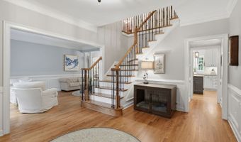 5050 Southlake Dr, Alpharetta, GA 30005