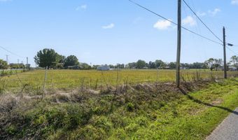 1402 E Church St, Aurora, MO 65605