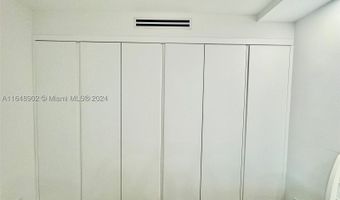 9801 Collins Ave 5U, Bal Harbour, FL 33154