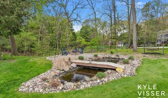 1585 River Oaks Dr SE, Ada, MI 49301