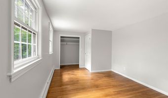 1 Danbury Cir, Amherst, NH 03031