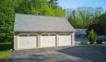 17 Dudley Rd, Brentwood, NH 03833