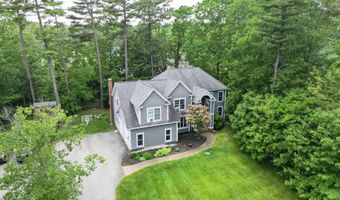 24 Surrey Ln, Falmouth, ME 04105