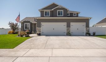 1572 47th St, Ammon, ID 83401