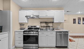 38 Steeple Ln, Lincoln, RI 02865