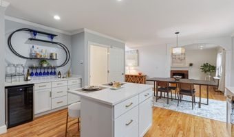 12 Summit Ter, Falmouth, ME 04105