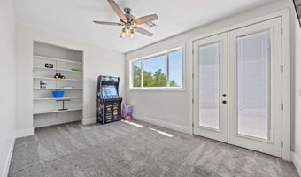 5865 Egan Crest Dr, Las Vegas, NV 89149