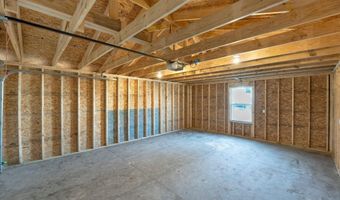 329 W 19th St, Auburn, IN 46706