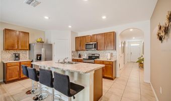 523 AUBURN GROVE Ter, Auburndale, FL 33823