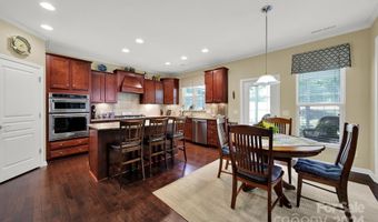 6192 Jack Thomas Dr, Fort Mill, SC 29707