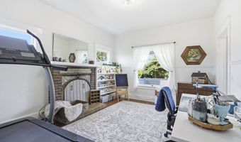 24051 NE AIRPORT Rd, Aurora, OR 97002