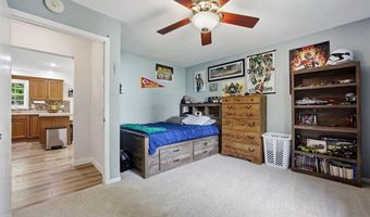 1103 E 1st St, Anamosa, IA 52205