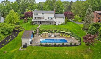 27 E Gate Rd, Danbury, CT 06811