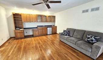 9616 Zimmer Dr, Algonquin, IL 60102