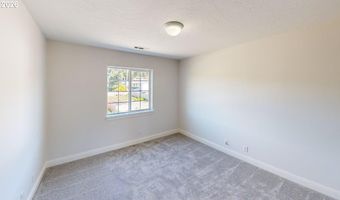 714 PIONEER Rd B4, Brookings, OR 97415