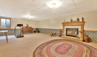 710 Lakewood Ct, Augusta, KS 67010