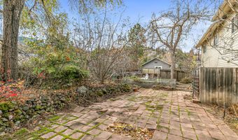 612 Chestnut St, Ashland, OR 97520