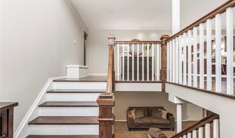 95 The Dell, Albertson, NY 11507