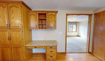 918 S 1st St, Albion, NE 68620