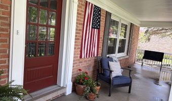 909 E Rockwell St, Arlington Heights, IL 60005