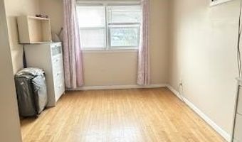 172 W 24TH St 2 Rear, Bayonne, NJ 07002