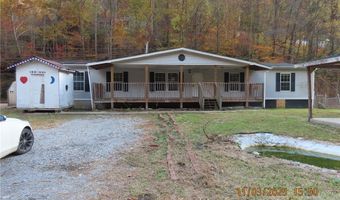 3142 Buffalo Creek Rd, Accoville, WV 25606