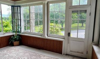 447 Maple Ave, Amsterdam, NY 12010